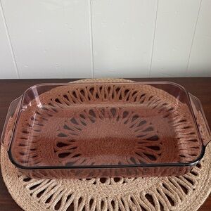 Vintage Pyrex Cranberry 3qt baking dish